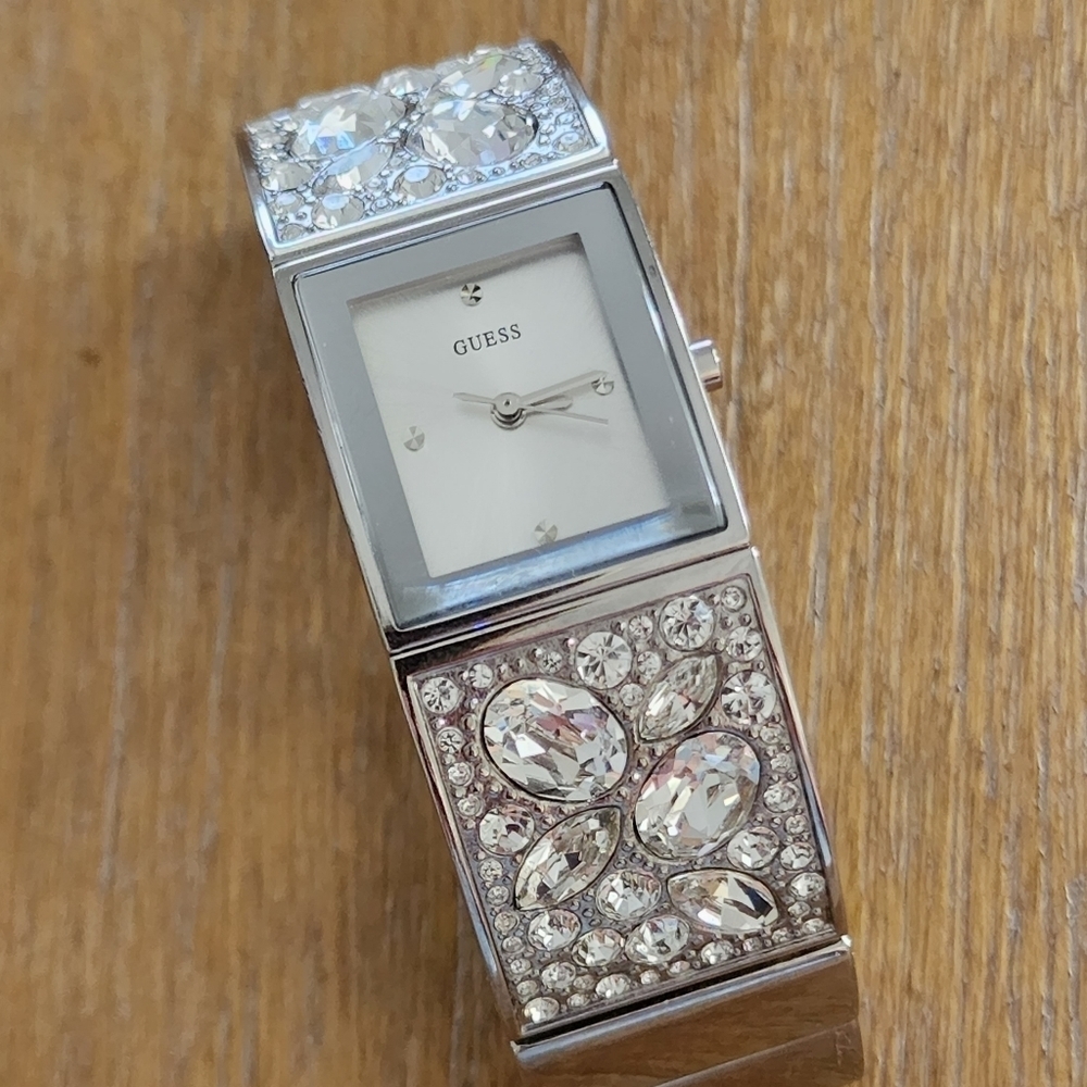 NWT Guess Silver Tone Rhinestone Bangle Watch with Pouch - Picture 3 of 11